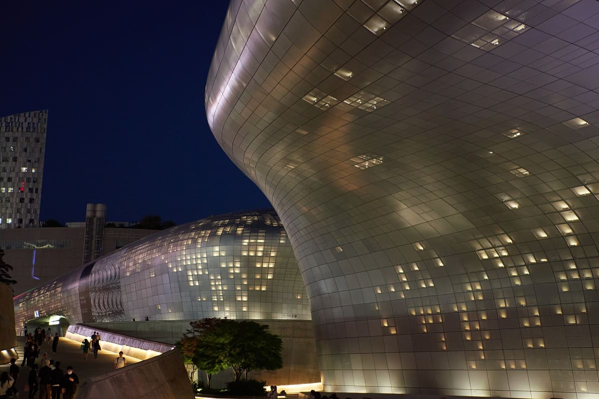 Dongdaemun Design Plaza — Dongdaemun Design Plaza - DDP2369