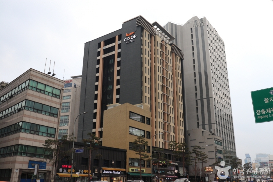 Exterior of Western Co-op Hotel and Residence near Dongdaemun