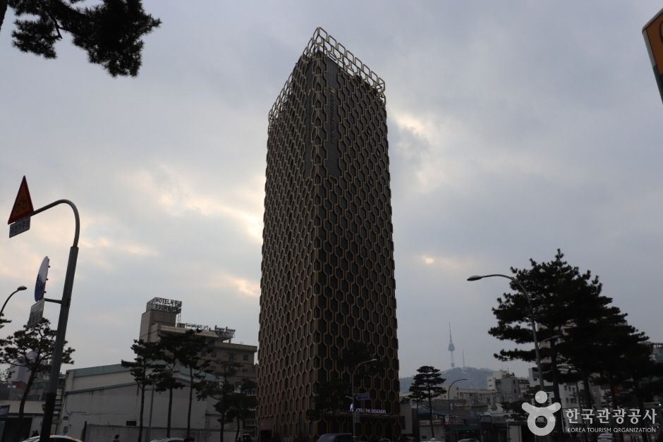 Tower exterior of Hotel The Designers Dongdaemun