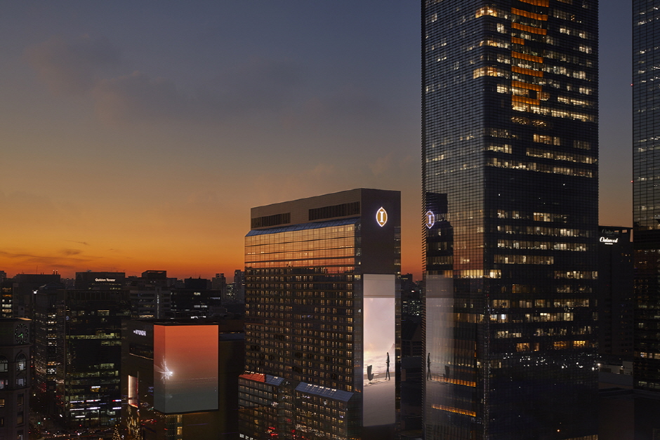 Grand InterContinental Seoul Parnas building at sunset in Gangnam