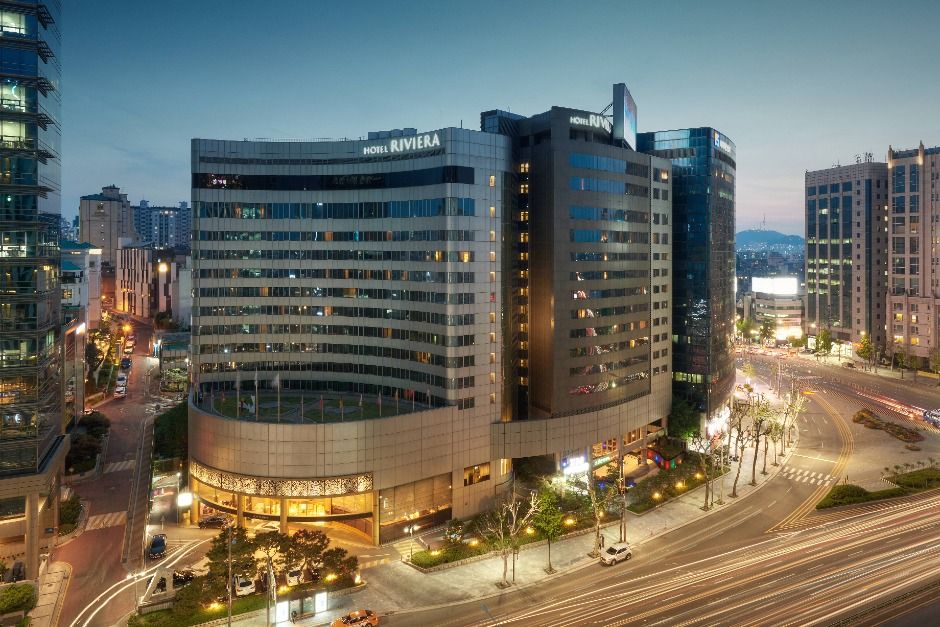 Exterior of Hotel Riviera Cheongdam on Yeongdong-daero