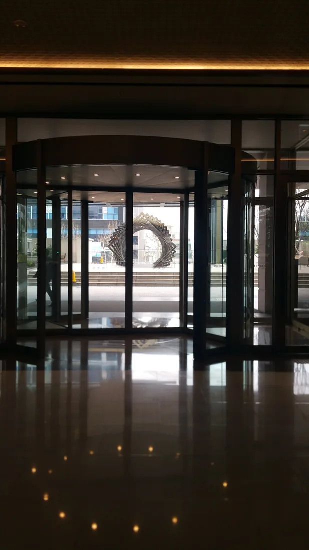 Entrance and reception lobby of a hotel in Seoul